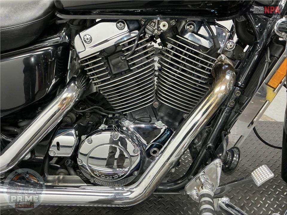 2001 Honda VT1100C21 SHDW SABRE-BLK — фото 6