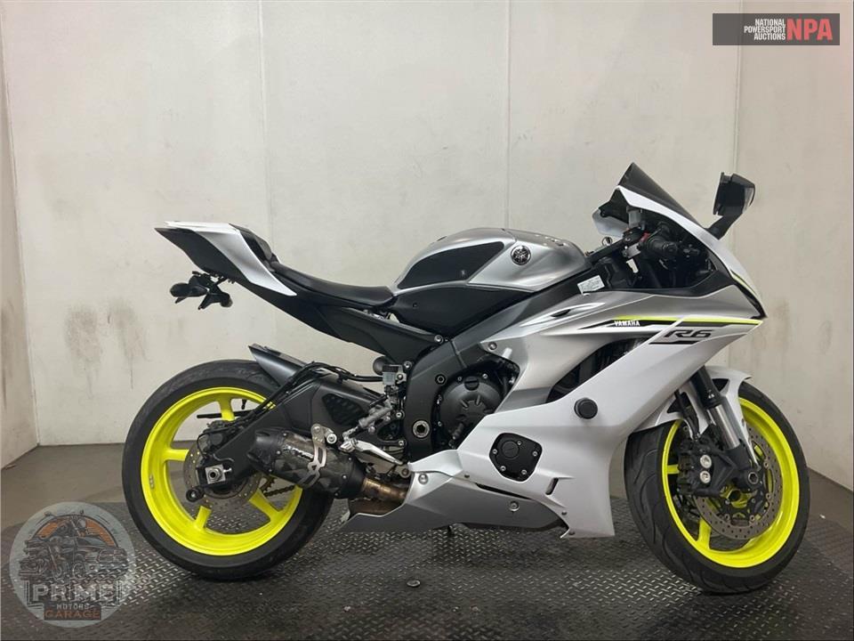 2017 Yamaha YZF-R6 — фото 1