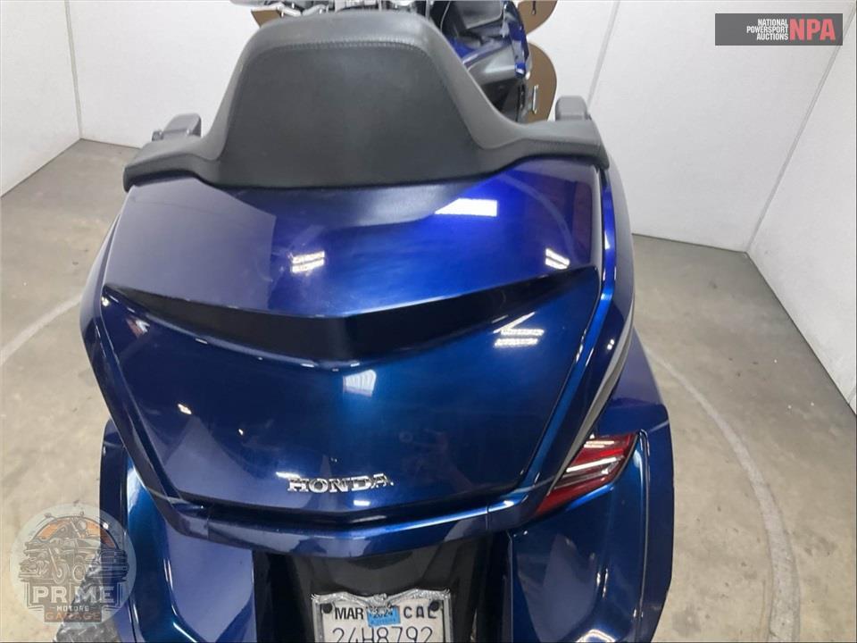 2018 Honda GL1800 GOLDWING TOUR (BLUE) — фото 20