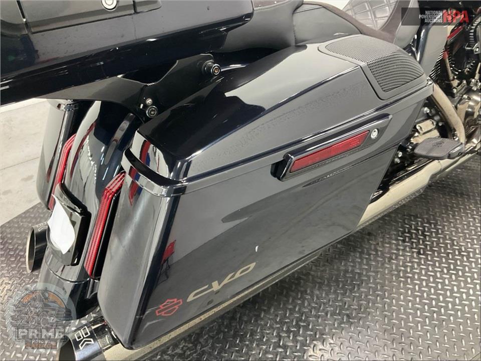 2022 Harley-Davidson FLTRXSE CVO ROAD GLIDE — фото 20