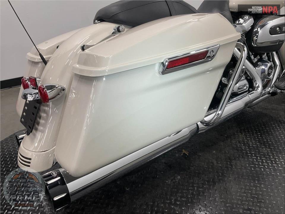 2022 Harley-Davidson FLHX STREET GLIDE — фото 18