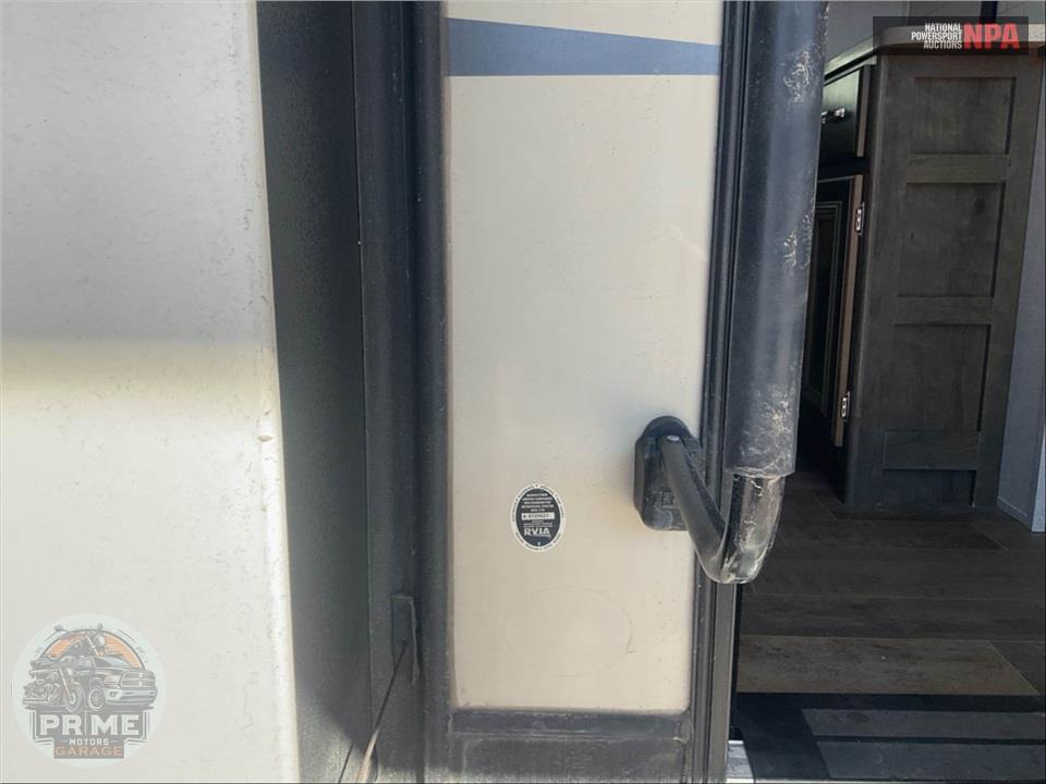 2019 Keystone Rv M-362 RD - MONTANA HIGH COUNTRY FIFTH WHEEL SERIES — фото 5