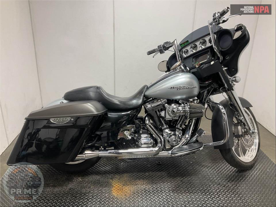 2014 Harley-Davidson FLHX STREET GLIDE — фото 1