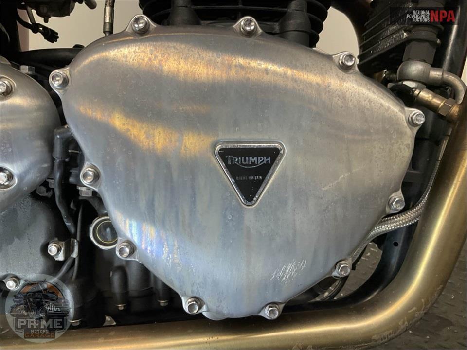 2012 Triumph THRUXTON — фото 14