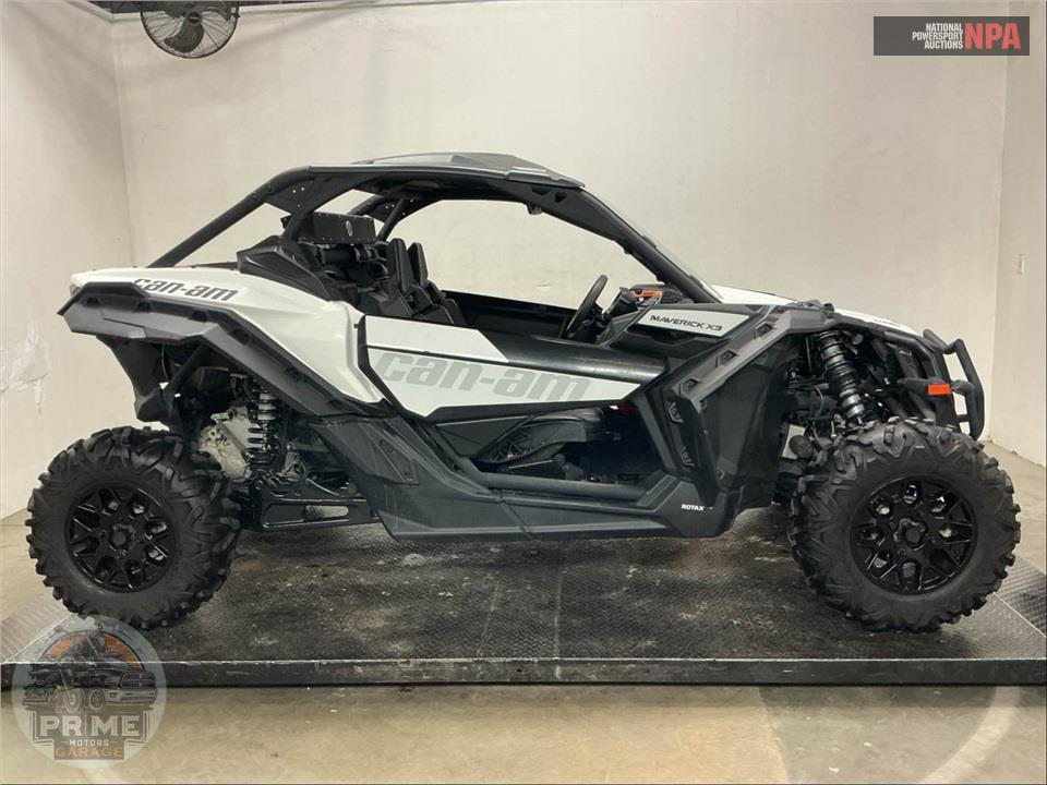 2018 Can-Am MAVERICK X3 TURBO — фото 1