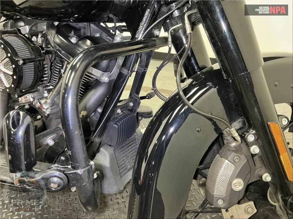 2020 Harley-Davidson FLHXS STREET GLIDE SPECIAL — фото 13