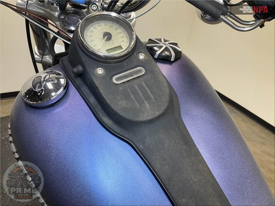 2010 Harley-Davidson FXDB DYNA STREET BOB — фото 23