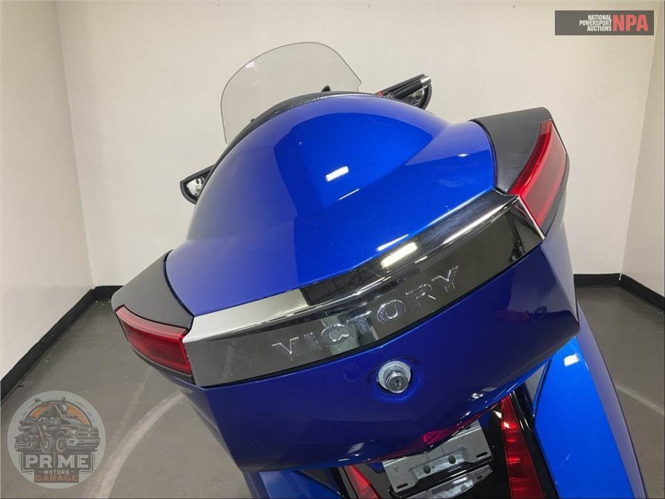 2017 Victory Motorcycles VISION BLUE FIRE — фото 26