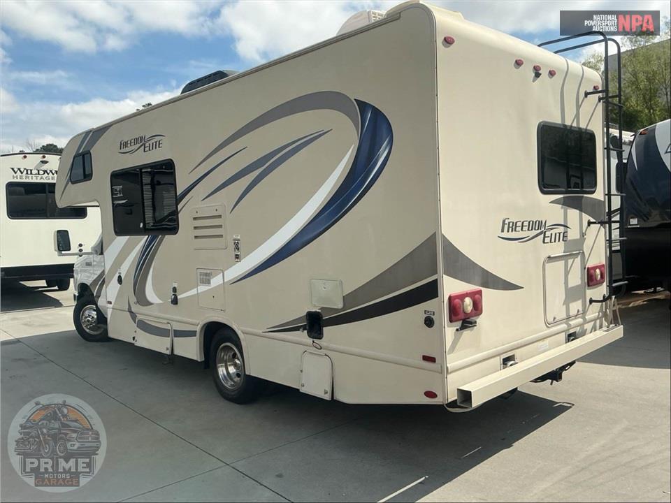2018 Thor Motor Coach M-23H E350-V10 FREEDOM ELITE SERIES — фото 4