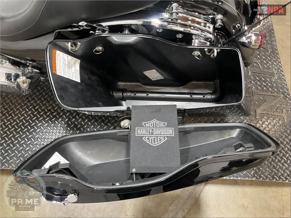 2014 Harley-Davidson FLHXS STREET GLIDE — фото 19