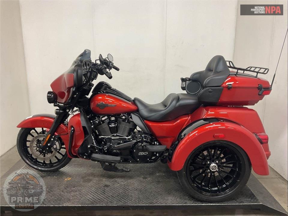 2025 Harley-Davidson FLHTCUTG TRI GLIDE ULTRA CLASSIC — фото 3