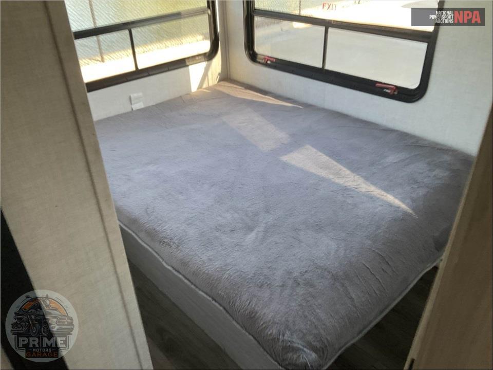 2022 East To West M-375BH-OK - TANDARA FIFTH WHEEL SERIES — фото 13