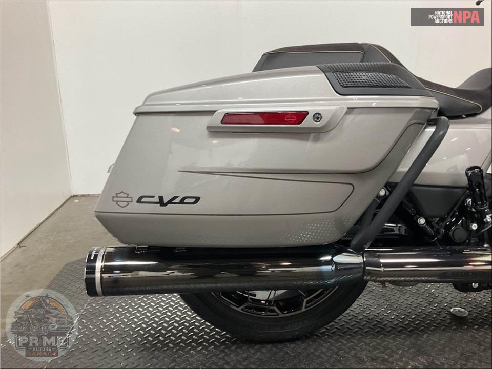 2023 Harley-Davidson FLTRXSE CVO ROAD GLIDE — фото 20