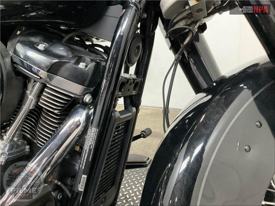 2019 Harley-Davidson FLHC HERITAGE CLASSIC — фото 11