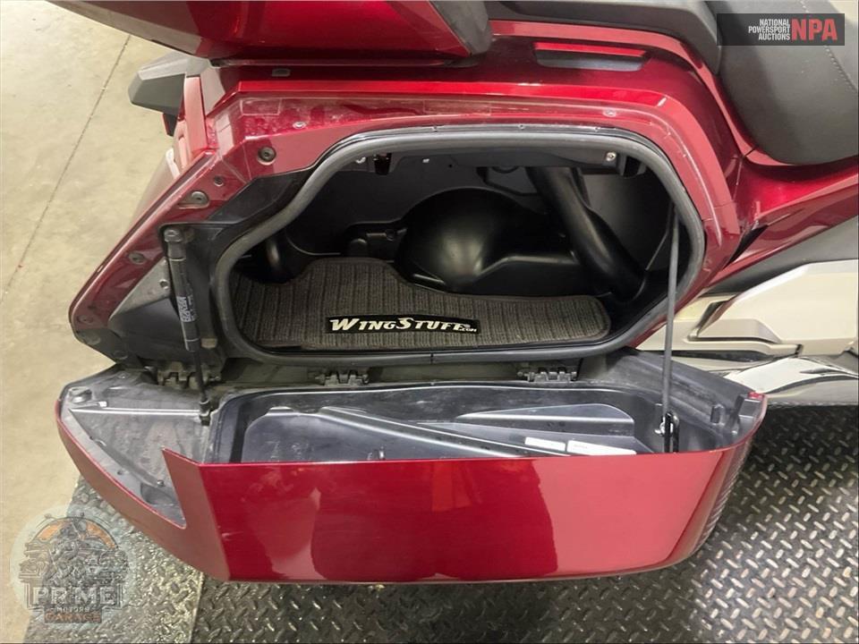 2018 Honda GL1800D GOLDWING TOUR DCT (BLUE) — фото 21