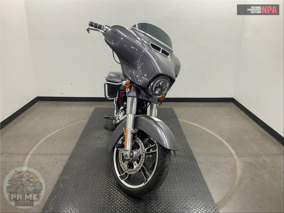2015 Harley-Davidson FLHXS STREET GLIDE SPECIAL — фото 2