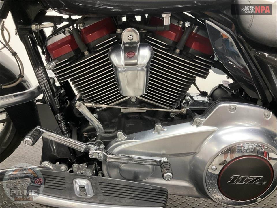 2020 Harley-Davidson FLHXSE CVO STREET GLIDE — фото 7