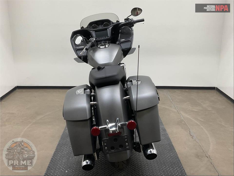 2023 Indian Motorcycle CHALLENGER (SMOKE) — фото 4