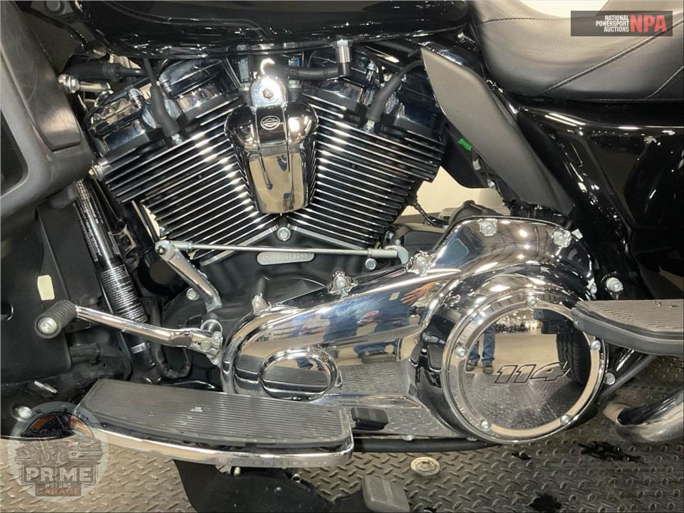 2023 Harley-Davidson FLHTCUTG TRI GLIDE ULTRA CLASSIC — фото 7