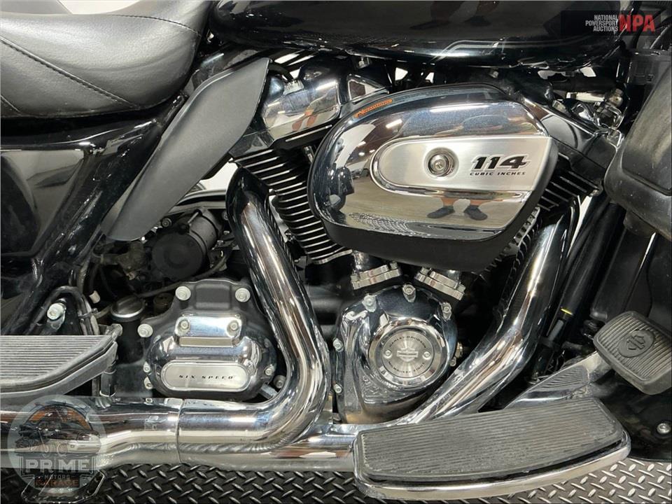 2024 Harley-Davidson FLHTCUTG TRI GLIDE ULTRA CLASSIC — фото 6