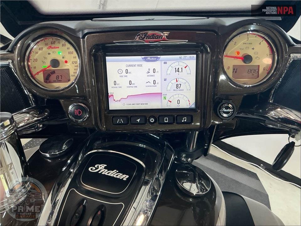 2023 Indian Motorcycle ROADMASTER (TWO TONE) — фото 5