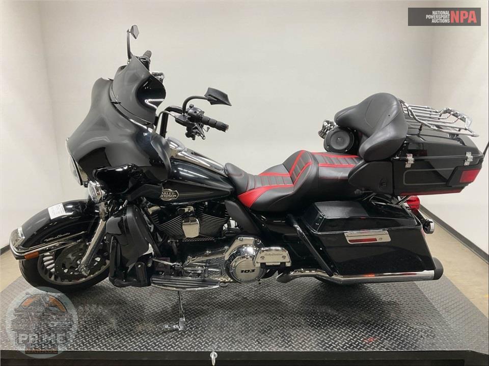 2012 Harley-Davidson FLHTCU UL CLSC EL GLIDE — фото 3