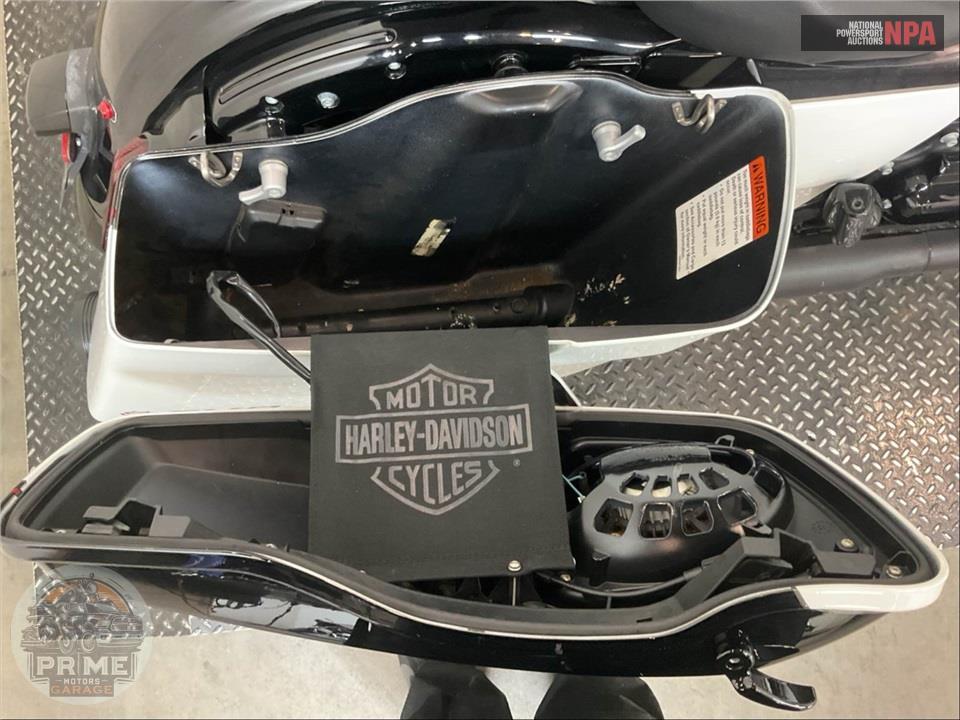 2020 Harley-Davidson FLHXS STREET GLIDE SPECIAL — фото 31
