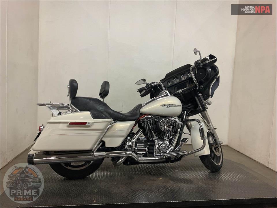 2014 Harley-Davidson FLHXS STREET GLIDE — фото 1