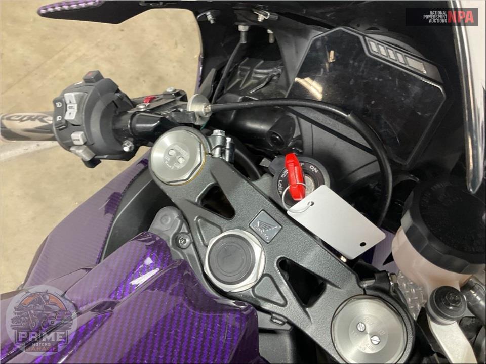 2021 Honda CBR1000RR — фото 4