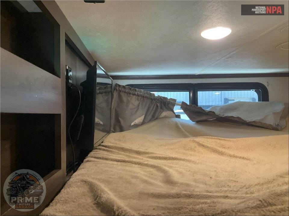 2019 Highland Ridge Rv M-371MBH - MESA RIDGE FIFTH WHEEL SERIES — фото 18