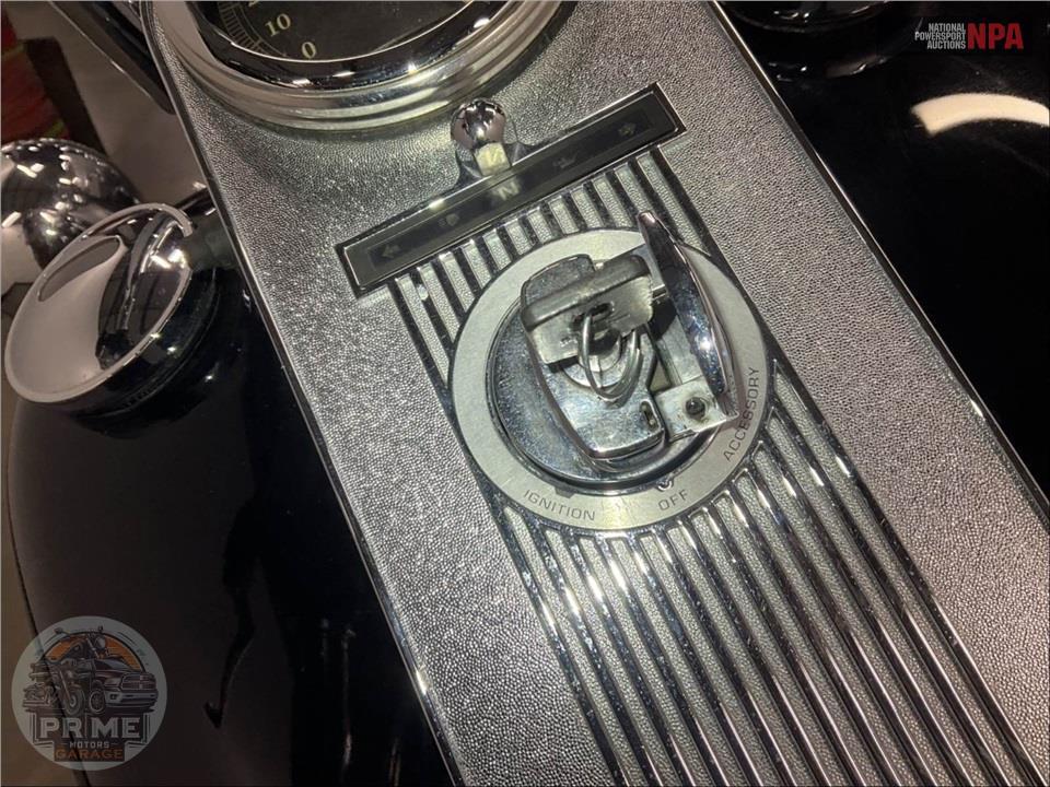2005 Harley-Davidson FLHPI POLICE ROAD KING — фото 13