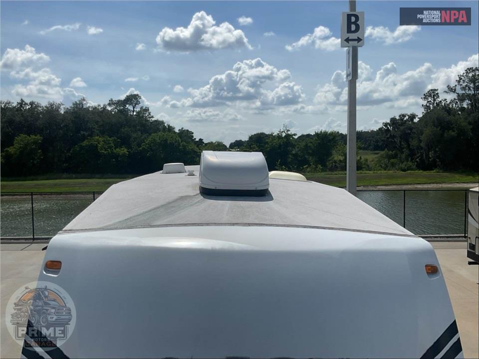 2019 Cherokee By Forest River M-325PACK13 - WOLF PACK TOY HAULER TOY HAULER SERIES — фото 38