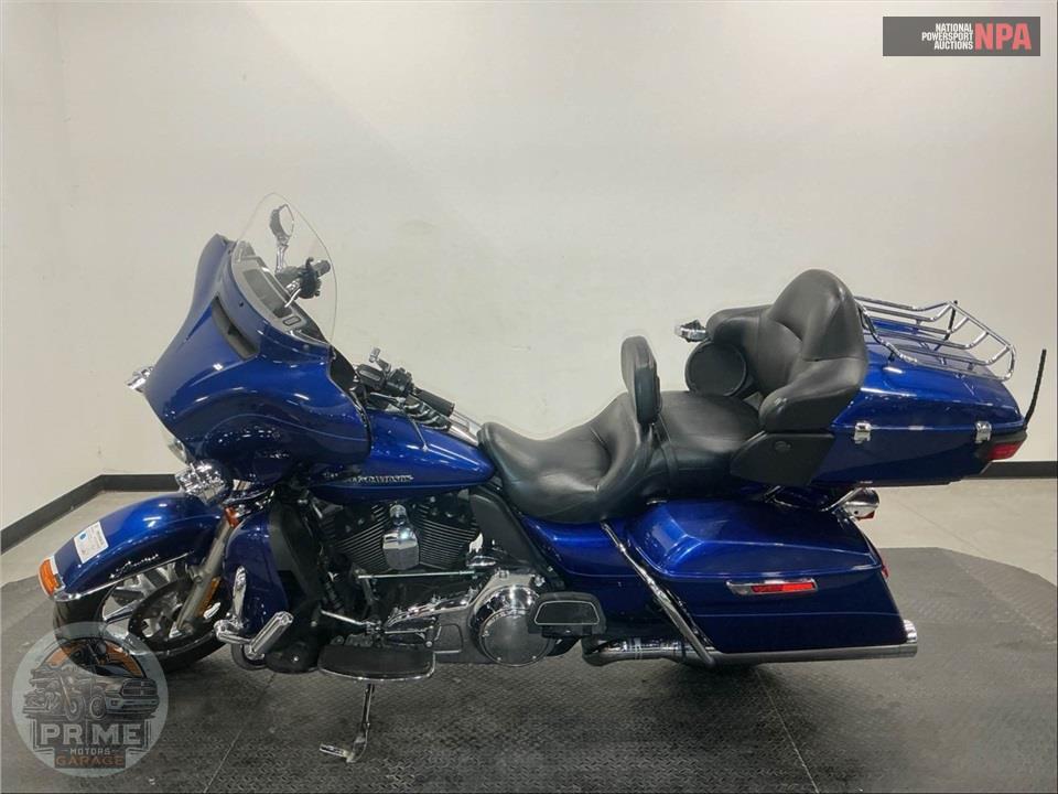 2015 Harley-Davidson FLHTK ELECTRA GLIDE ULTRA LIMITED — фото 3