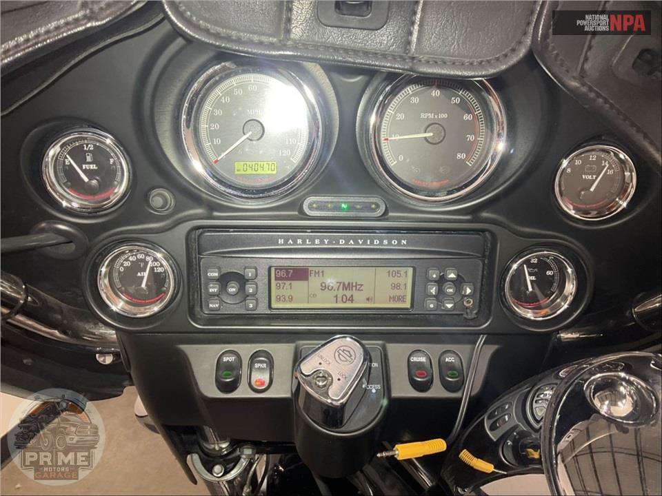2013 Harley-Davidson FLHTCU UL CLSC EL GLIDE — фото 5