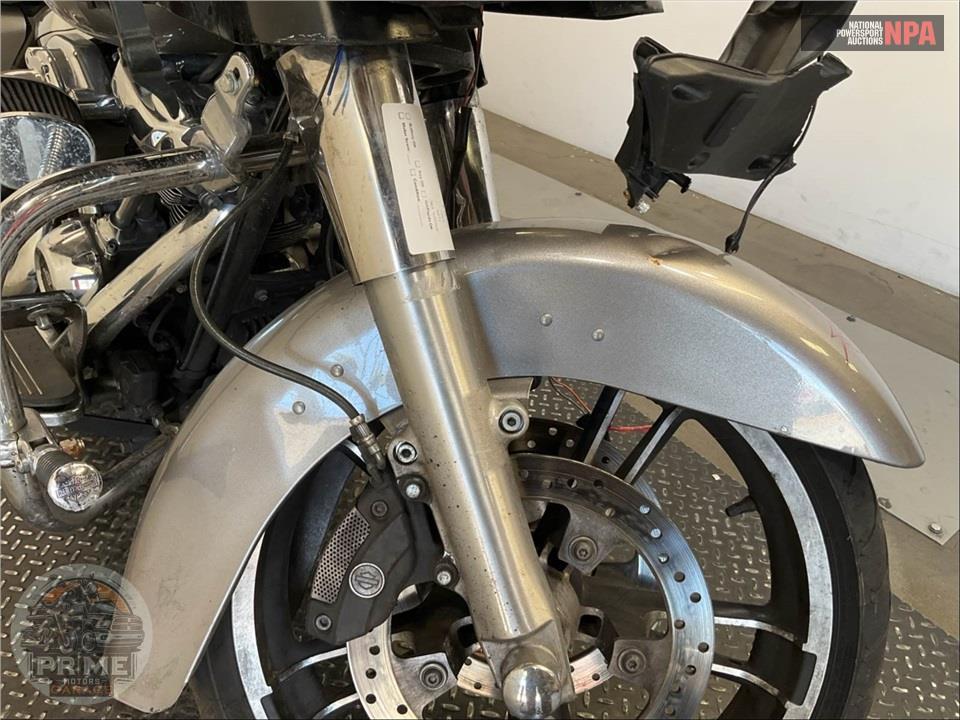 2017 Harley-Davidson FLTRXS ROAD GLIDE SPECIAL — фото 42
