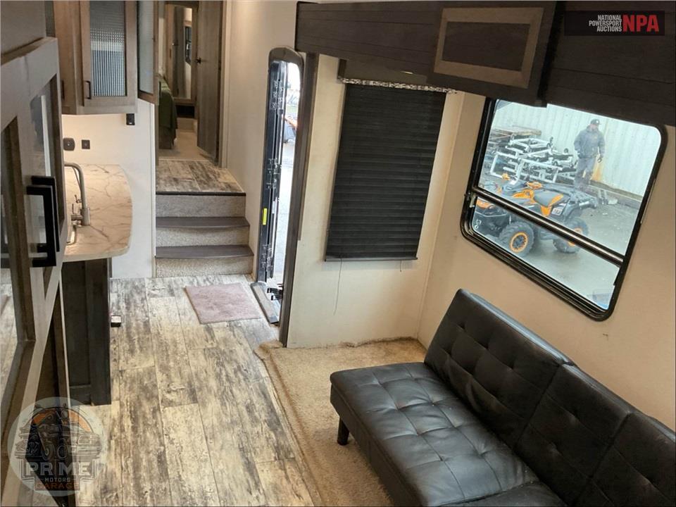 2020 Keystone Rv M-32 FWBH SPRINTER CAMPFIRE EDITION FIFTH WHEEL SERIES — фото 7