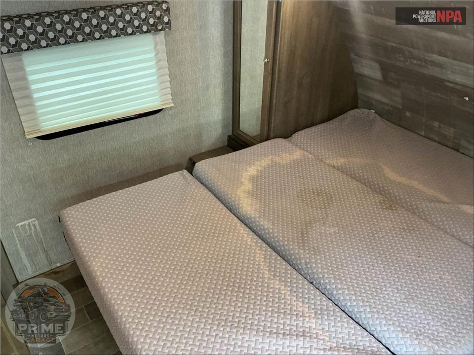 2019 Coleman By Dutchmen M-1705RB - LIGHT LX SERIES — фото 15