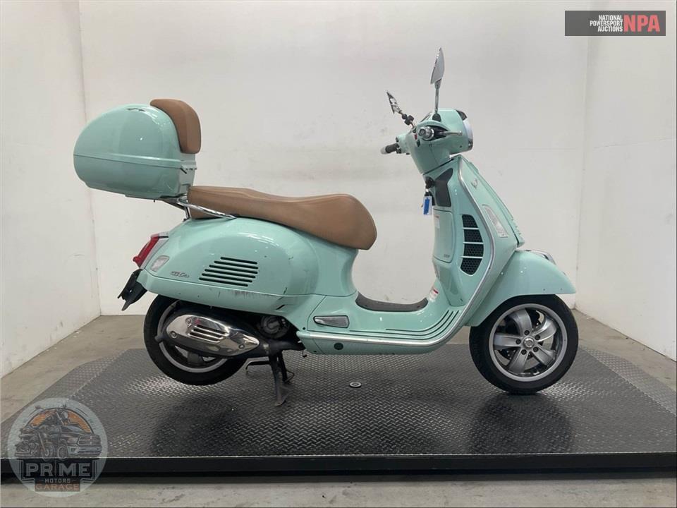 2022 Vespa GTS 300 HPE — фото 1