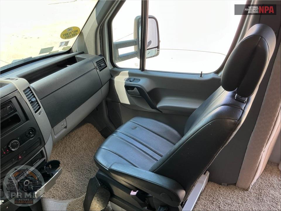 2008 Winnebago M-24H-DODGE SPRINTER DIESEL - VIEW SERIES — фото 20