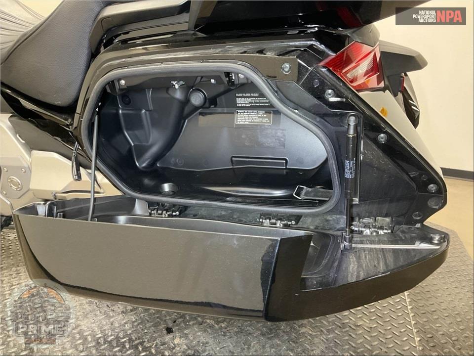 2019 Honda GL1800D GOLDWING TOUR DCT (BLACK) — фото 21