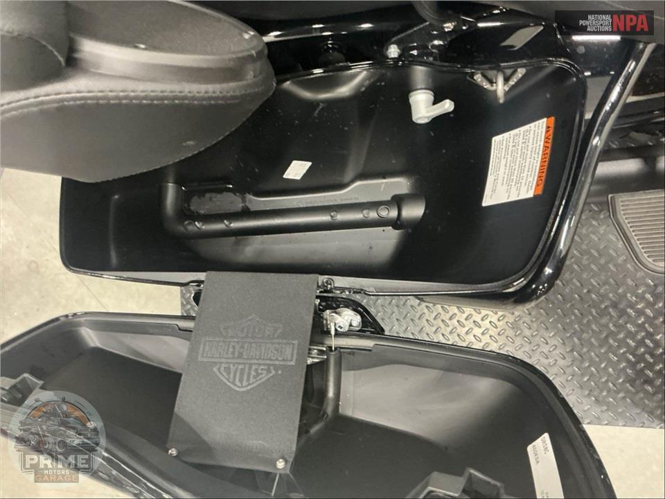 2022 Harley-Davidson FLTRK ROAD GLIDE LIMITED — фото 23