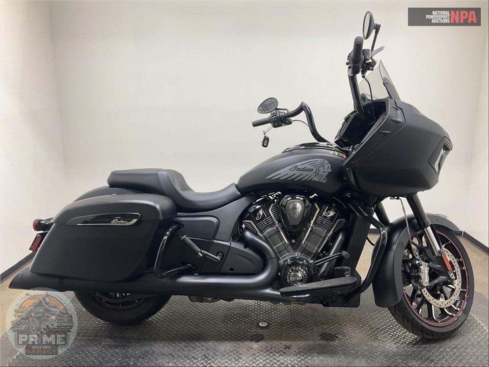2023 Indian Motorcycle CHALLENGER DARK HORSE (SMOKE) — фото 1