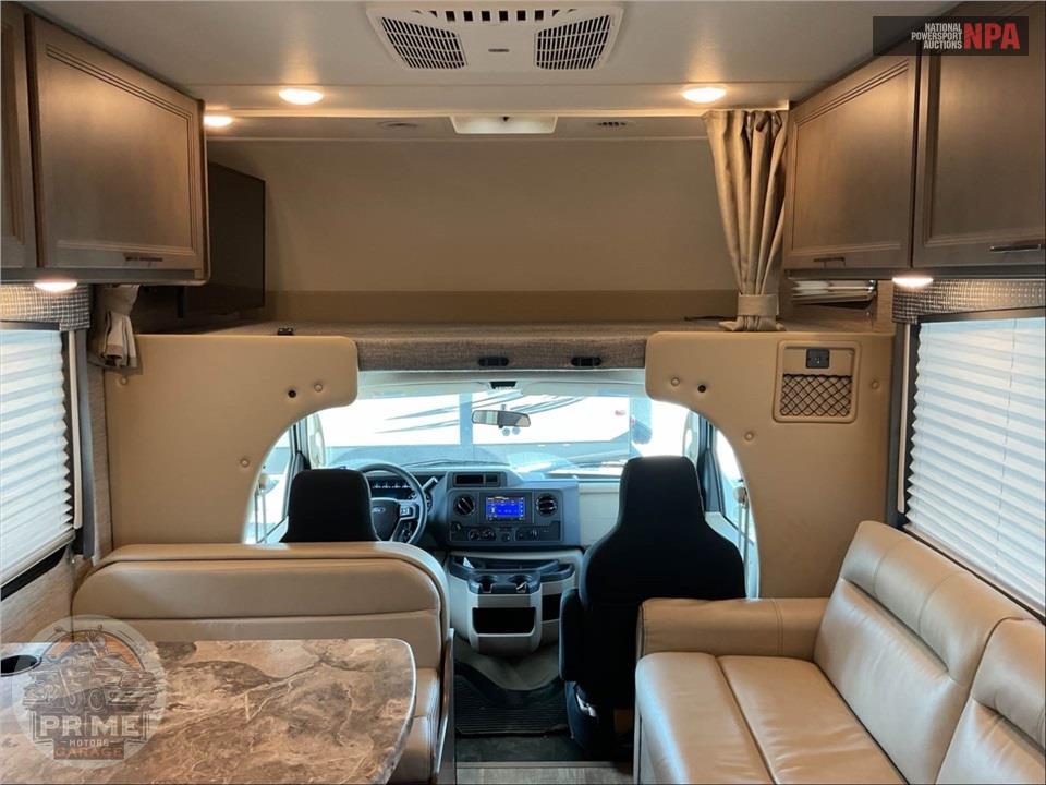2023 Thor Motor Coach M-28A E450-V8 - CHATEAU SERIES — фото 10
