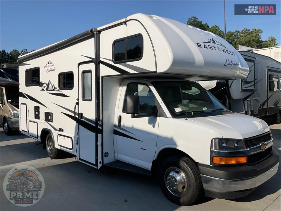 2025 East To West M-210NSC CHEVY 3500 - ENTRADA SERIES — фото 1
