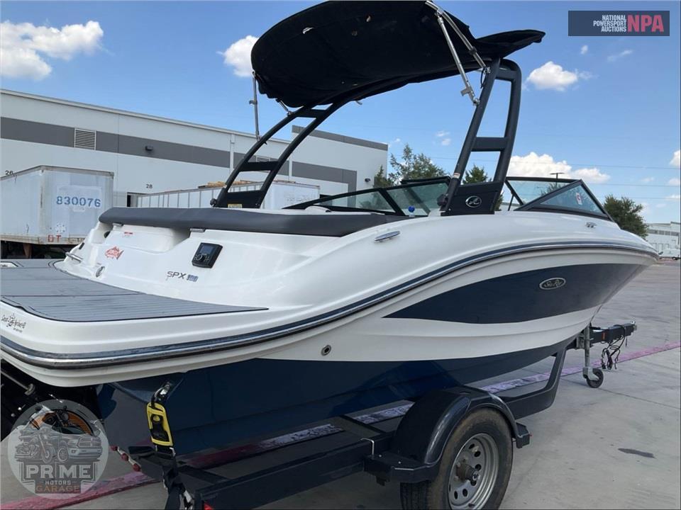 2017 Sea Ray Boats SPX 190(**) SPX SERIES L=20/E=1 200HP MERC SD — фото 4