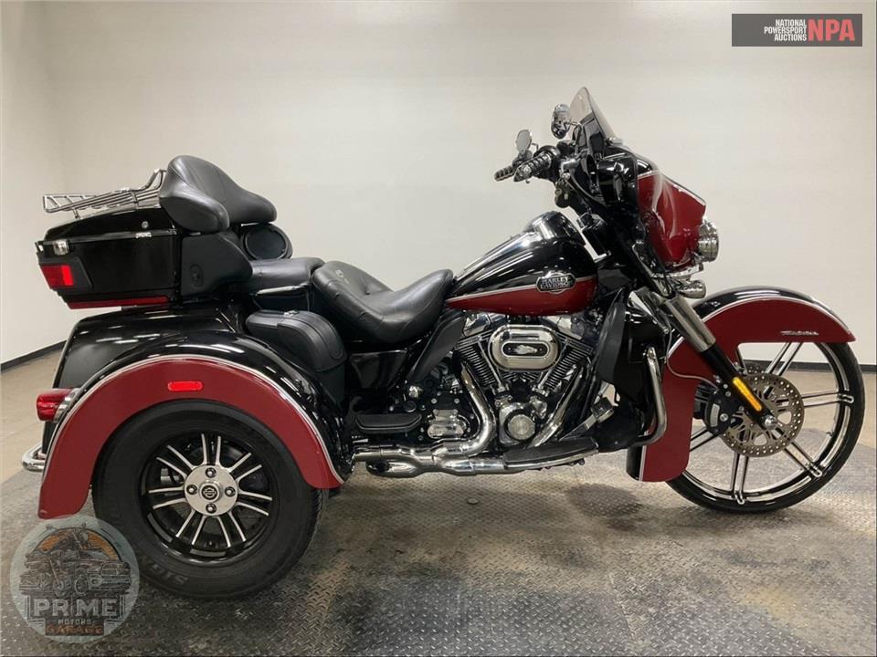 2012 HARLEY-DAVIDSON FLHTCUTG TRIGLIDE UL CLSC
