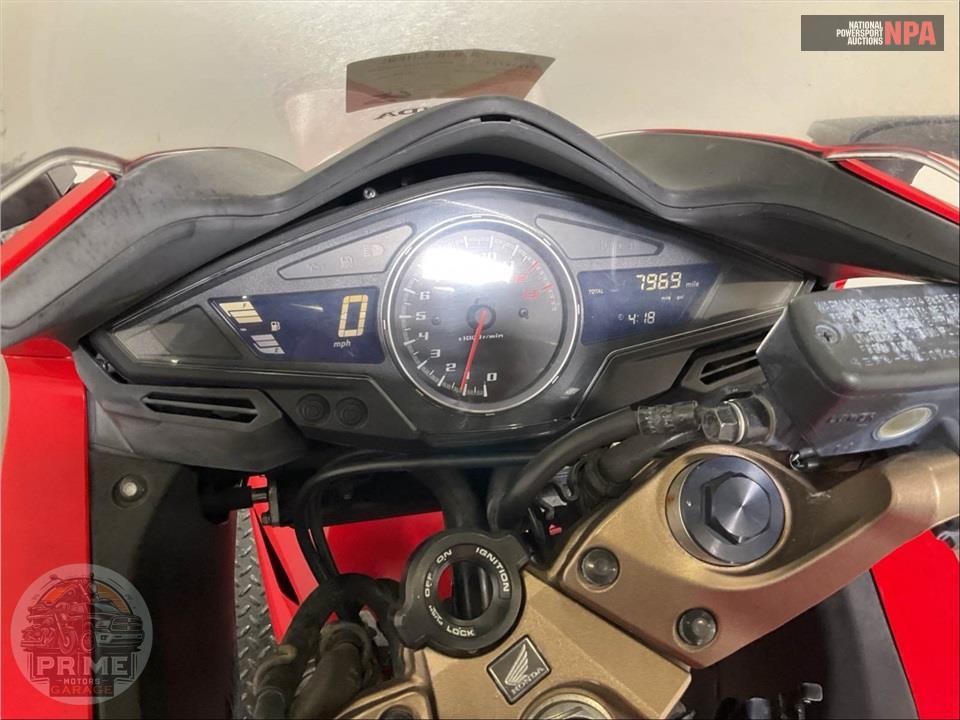 2014 Honda VFR800F INTERCEPTOR — фото 5