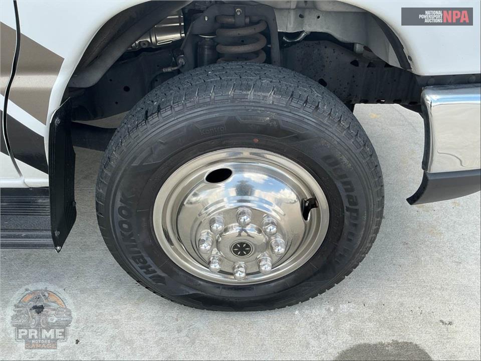 2019 Thor Motor Coach M-22FE E350-V10 - FREEDOM ELITE SERIES — фото 39