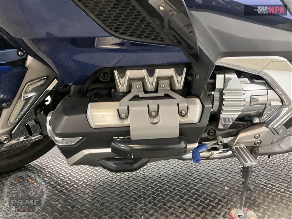 2018 Honda GL1800 GOLDWING TOUR (BLUE) — фото 7