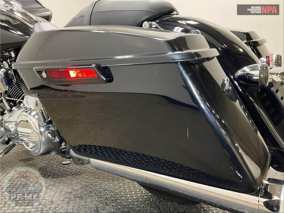 2019 Harley-Davidson FLTRX ROAD GLIDE — фото 19
